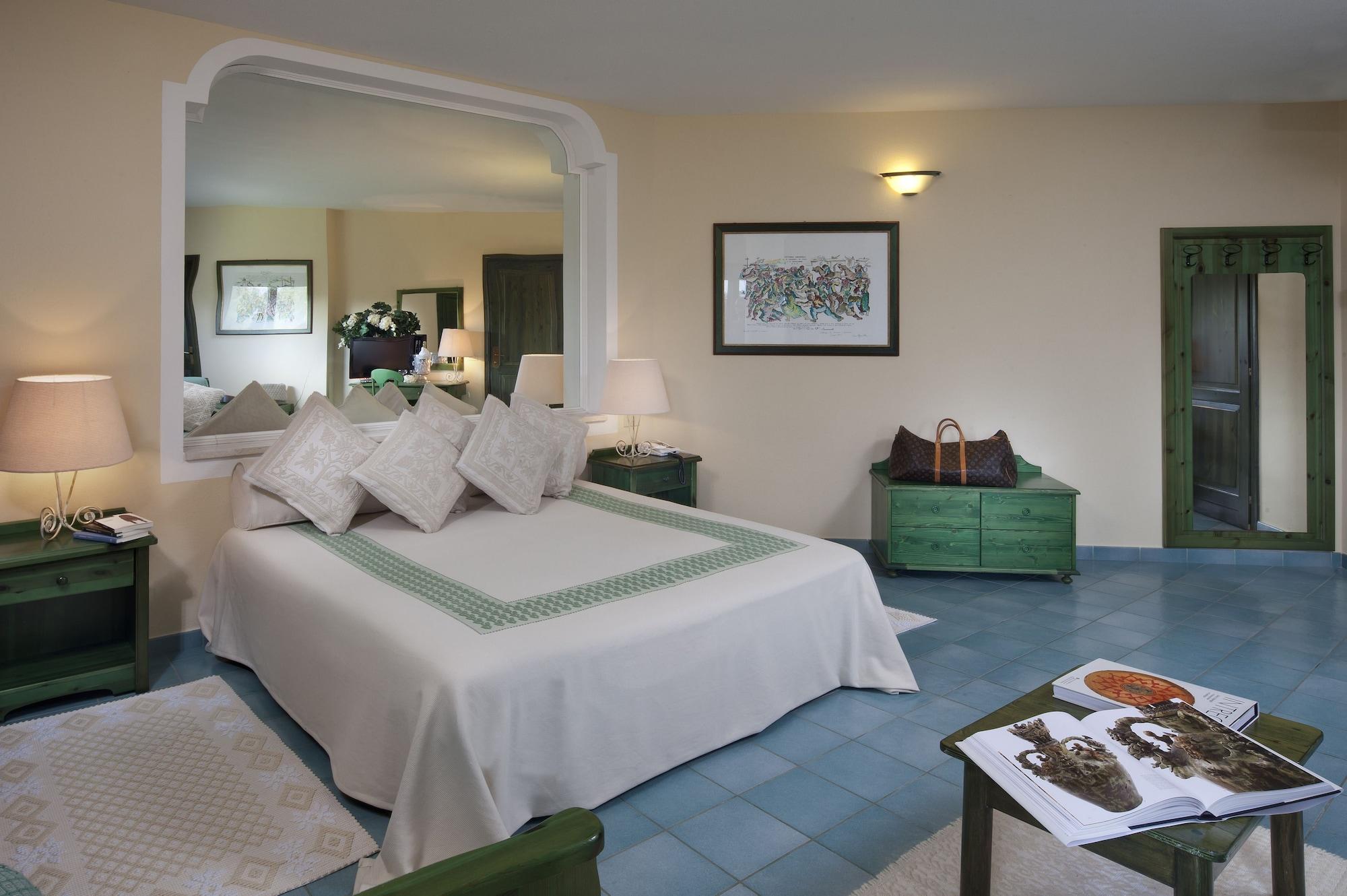 Cala Ginepro Hotel Resort & Spa オロゼーイ エクステリア 写真