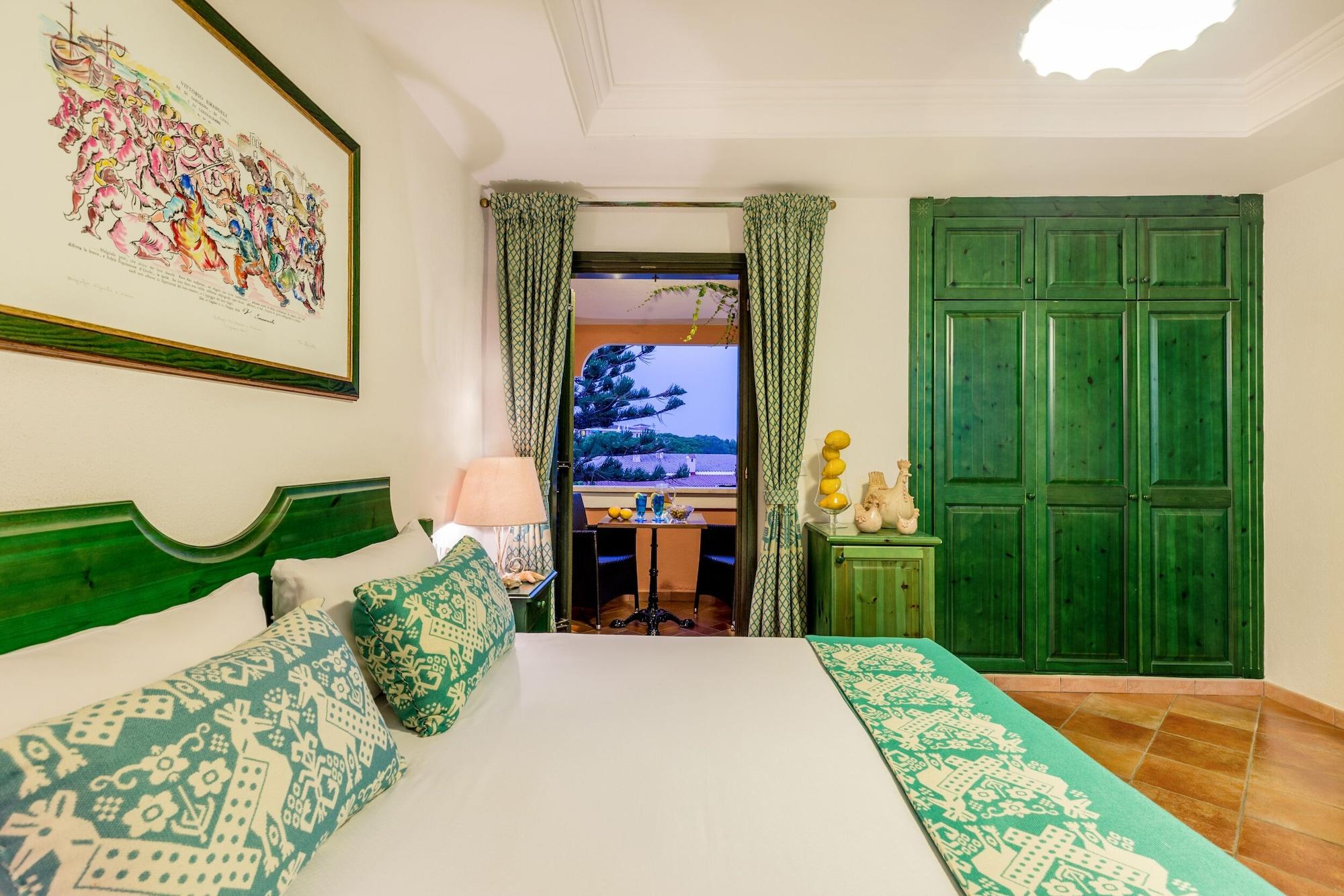 Cala Ginepro Hotel Resort & Spa オロゼーイ エクステリア 写真