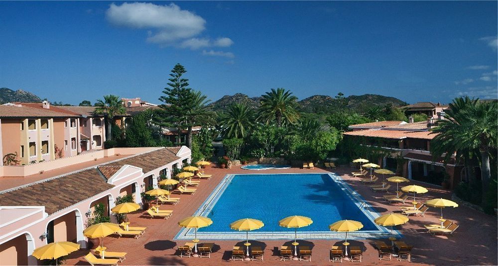 Cala Ginepro Hotel Resort & Spa オロゼーイ エクステリア 写真