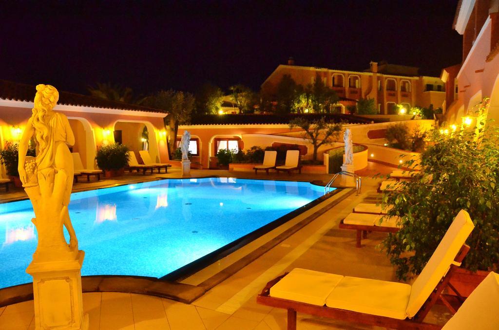 Cala Ginepro Hotel Resort & Spa オロゼーイ エクステリア 写真